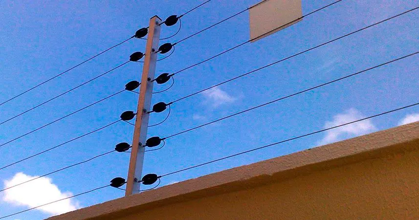 Instalação Cerca Elétrica